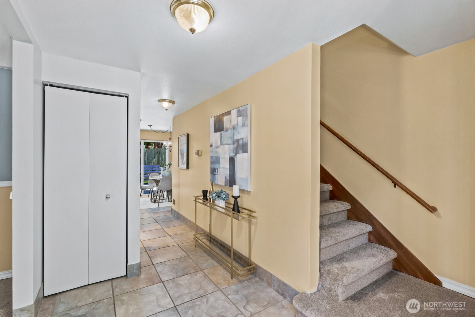 property viewer photo 6