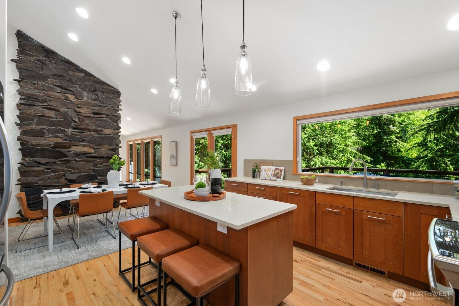 property viewer photo 15