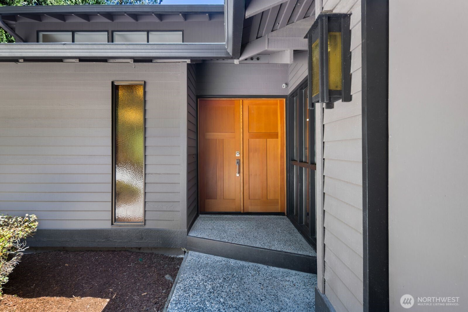 property viewer photo 2