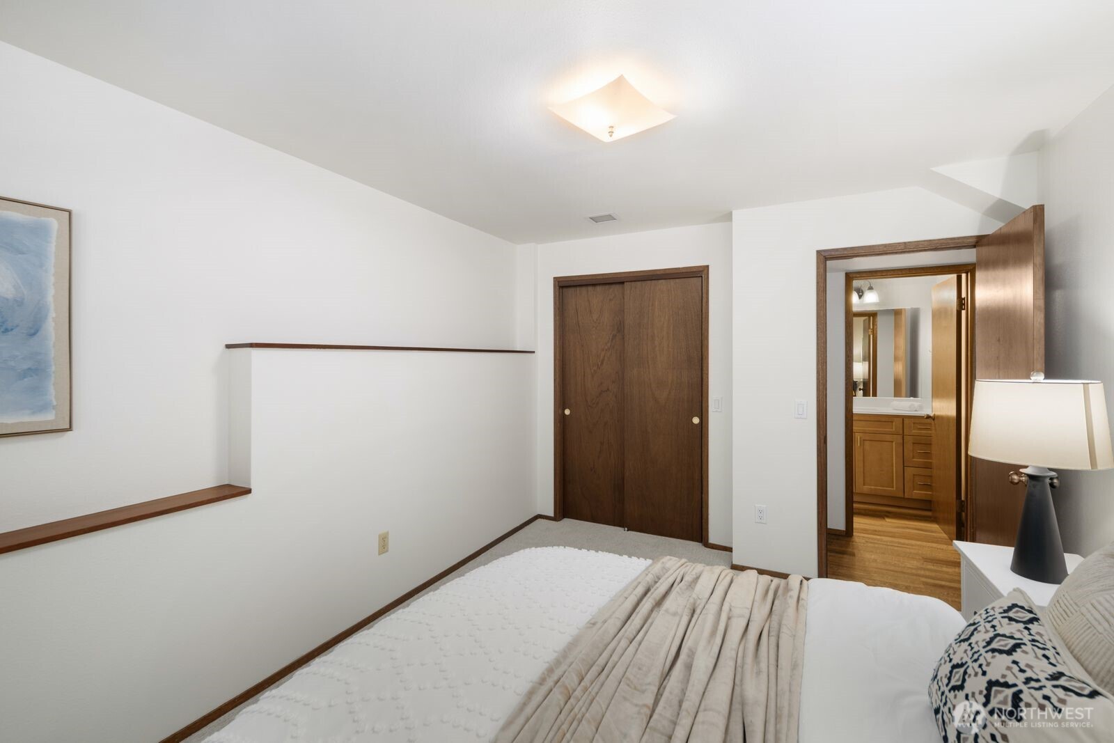 property viewer photo 27