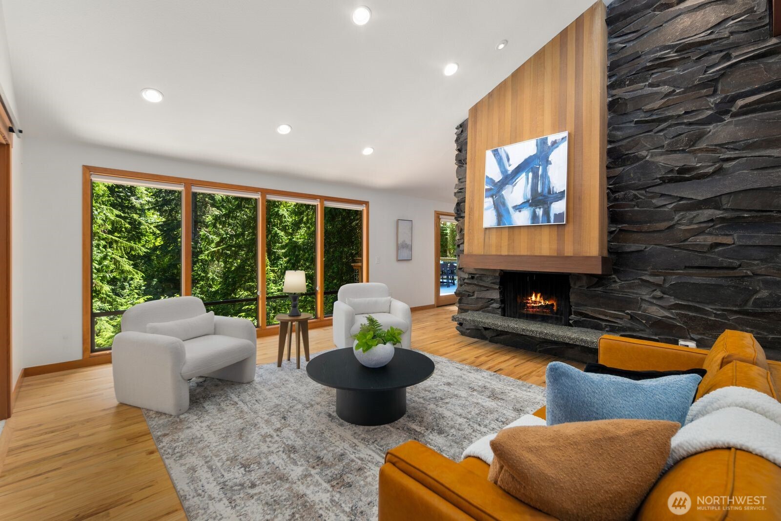 property viewer photo 6