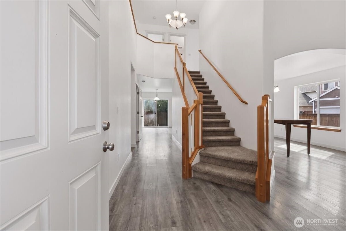 property viewer photo 1