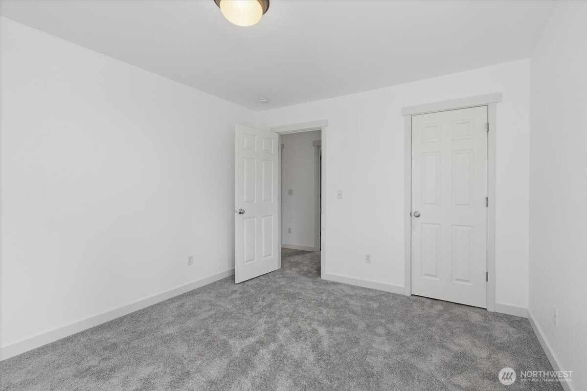 property viewer photo 17