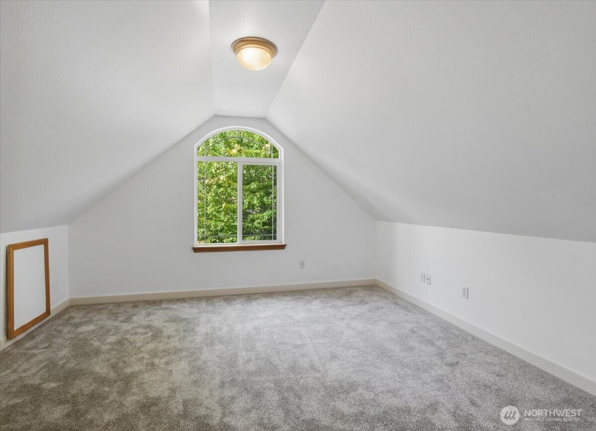 property viewer photo 20