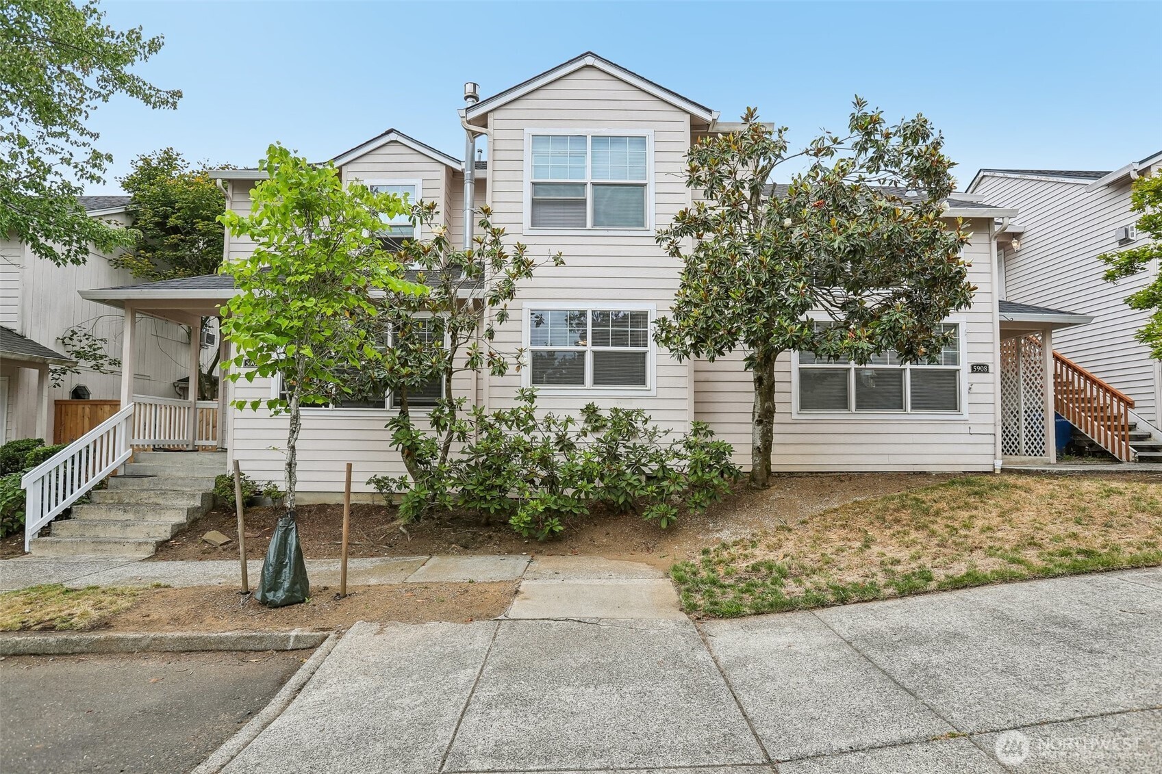 main property photo 0