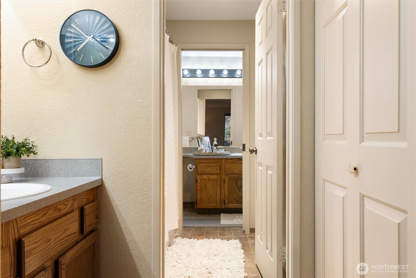 property viewer photo 14