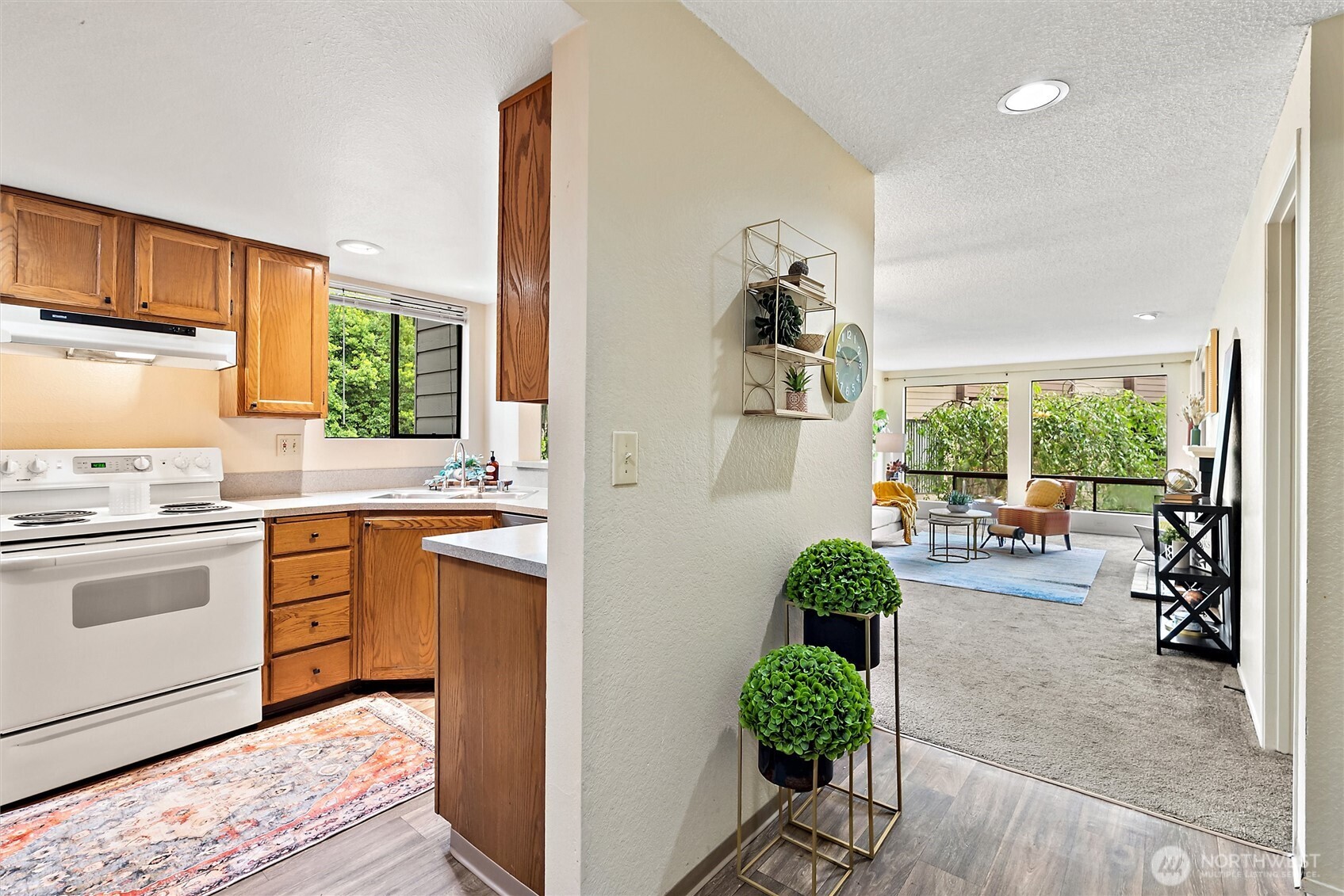 property viewer photo 2