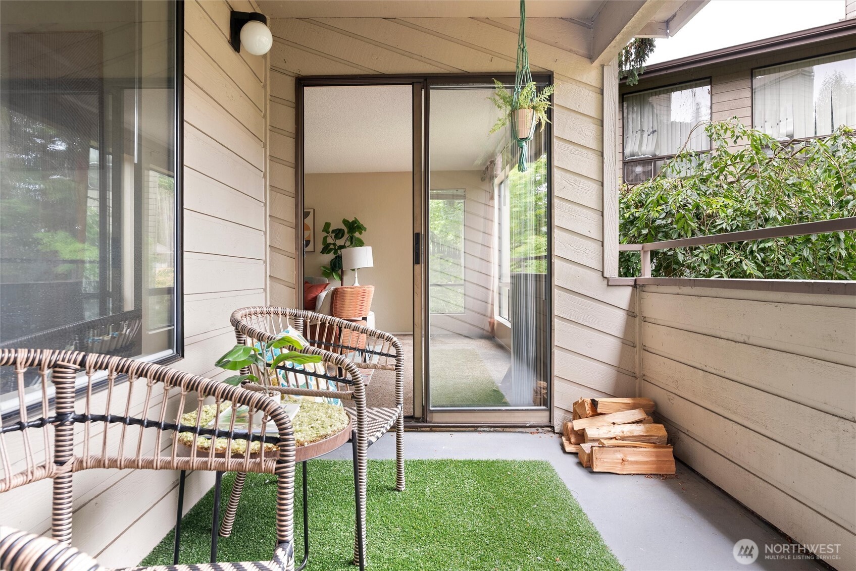 property viewer photo 20