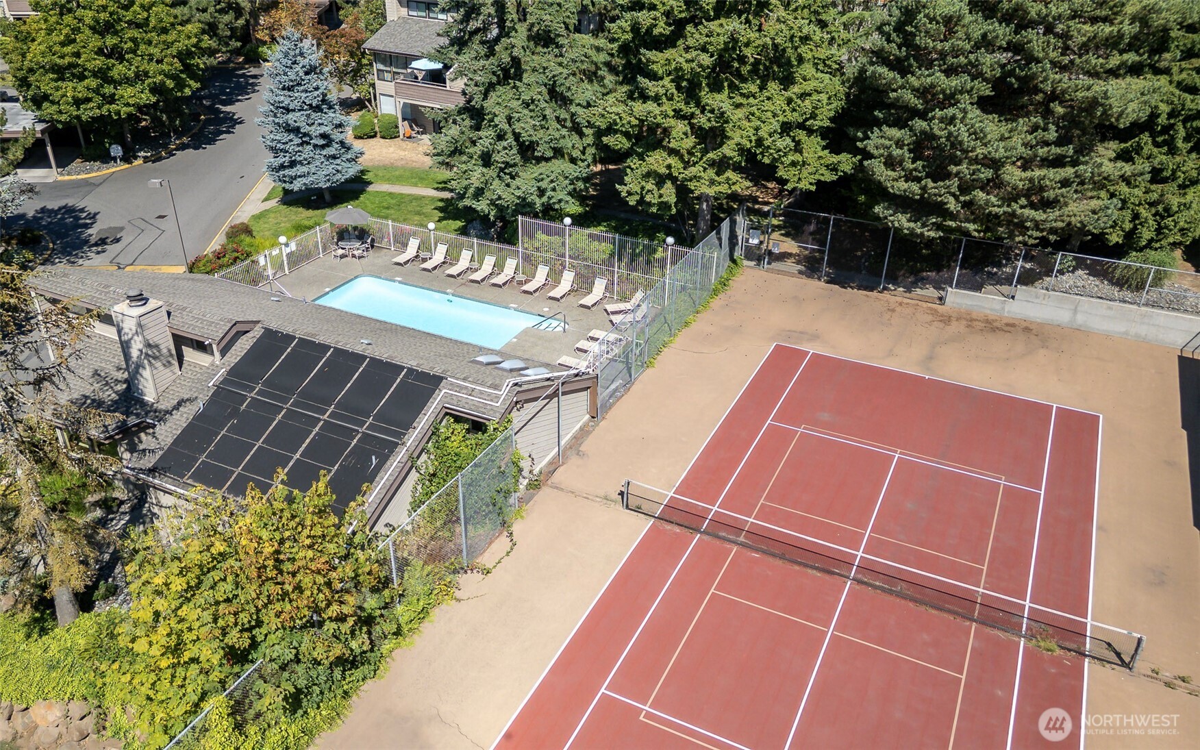 property viewer photo 25