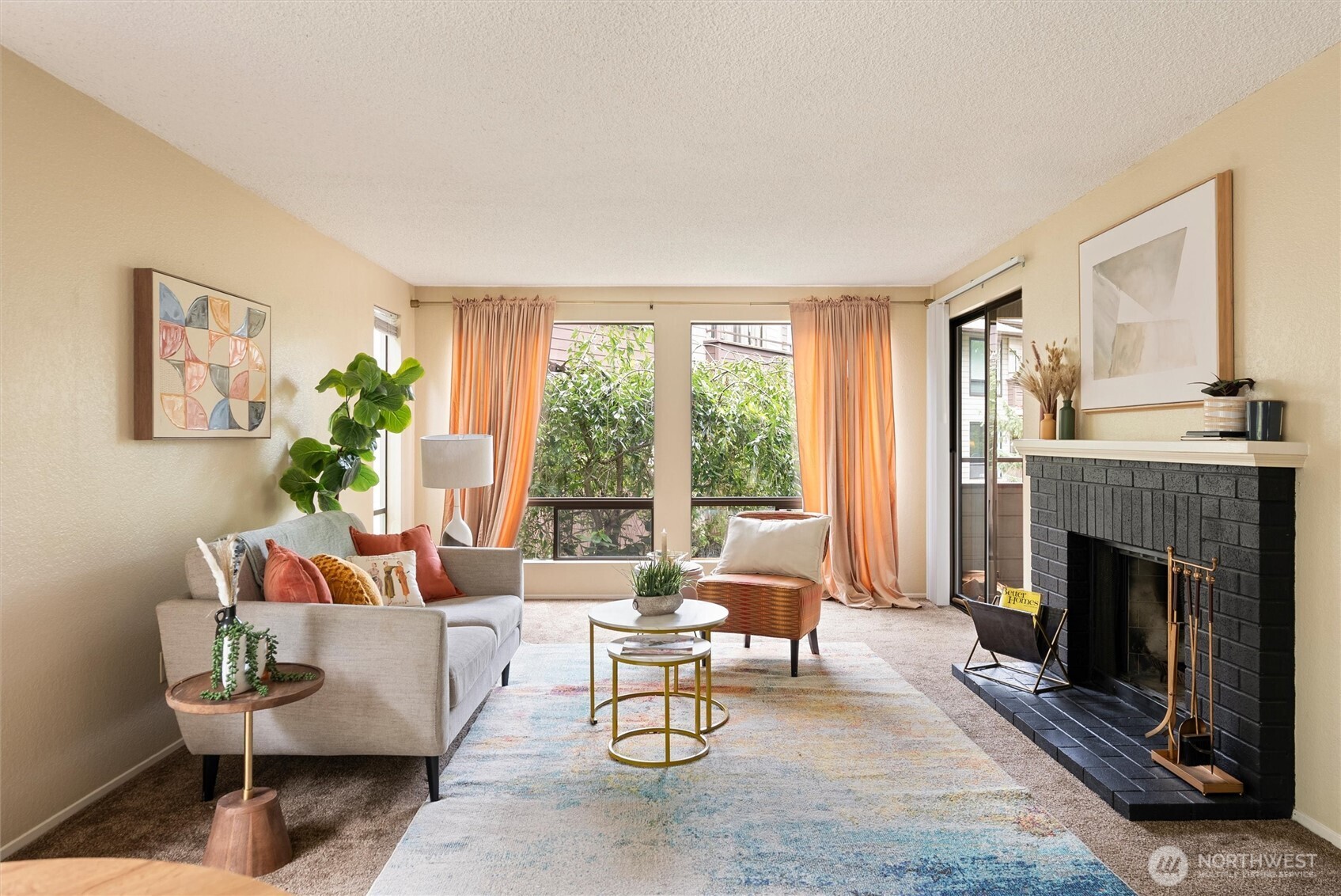 property viewer photo 7