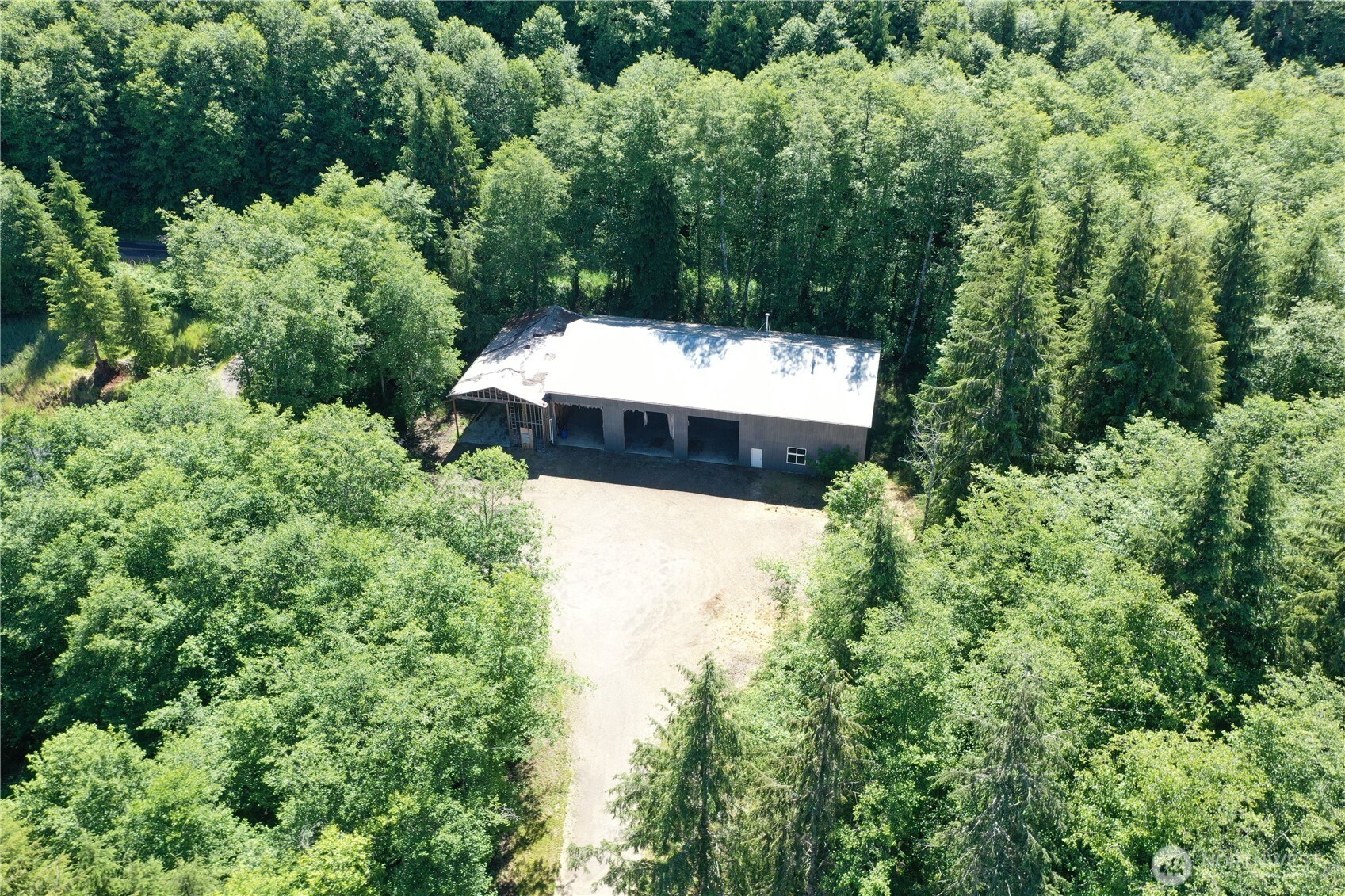 main property photo 38