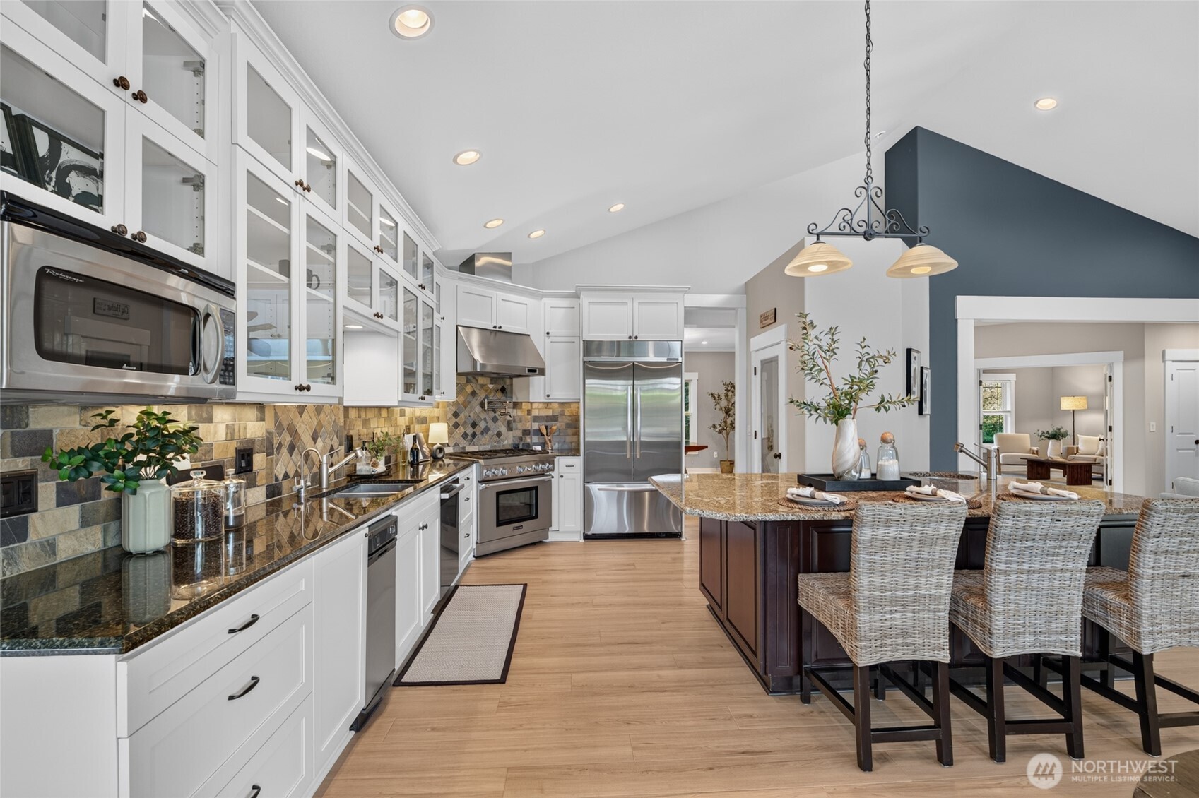 property viewer photo 11