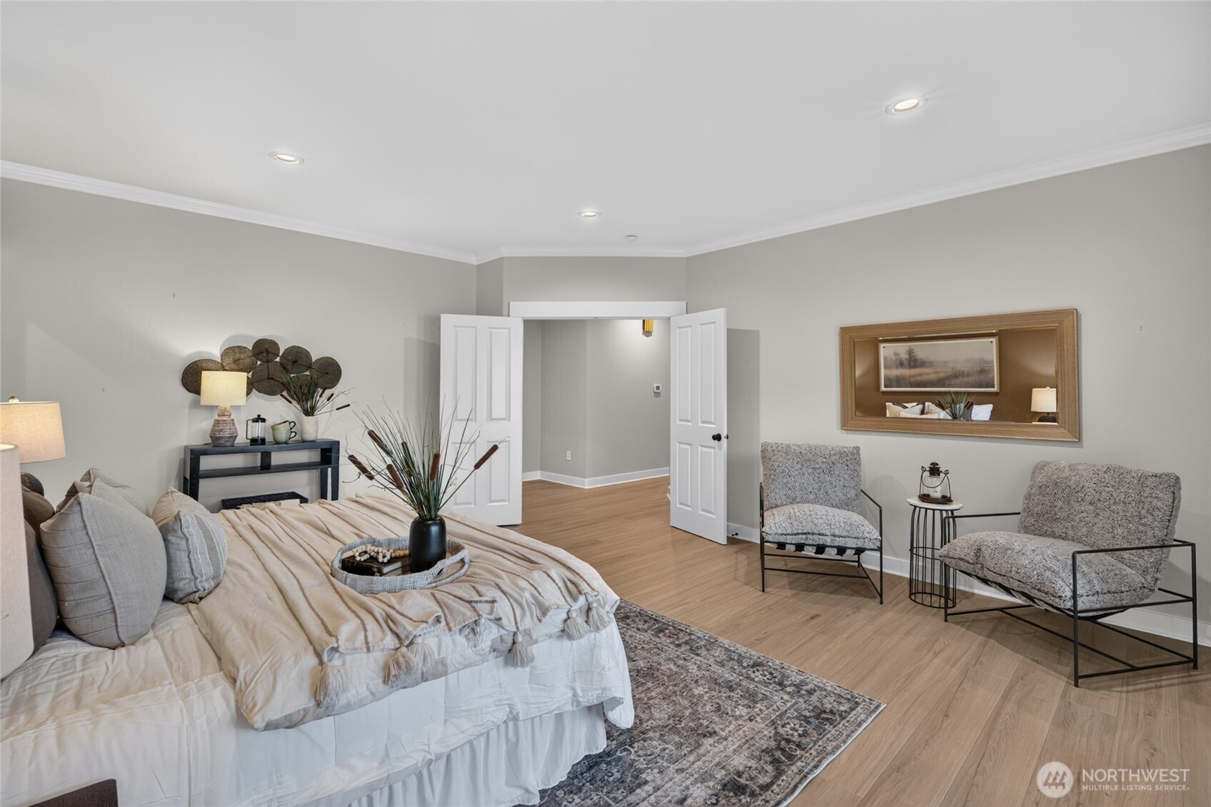 property viewer photo 16