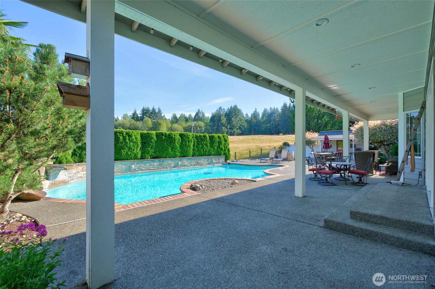 property viewer photo 26