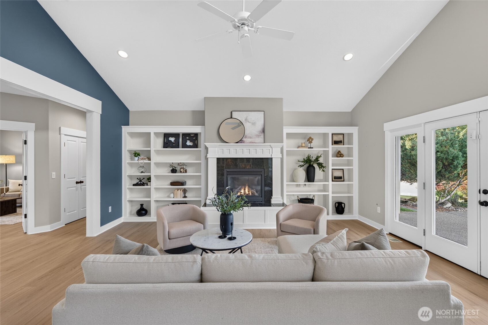 property viewer photo 8