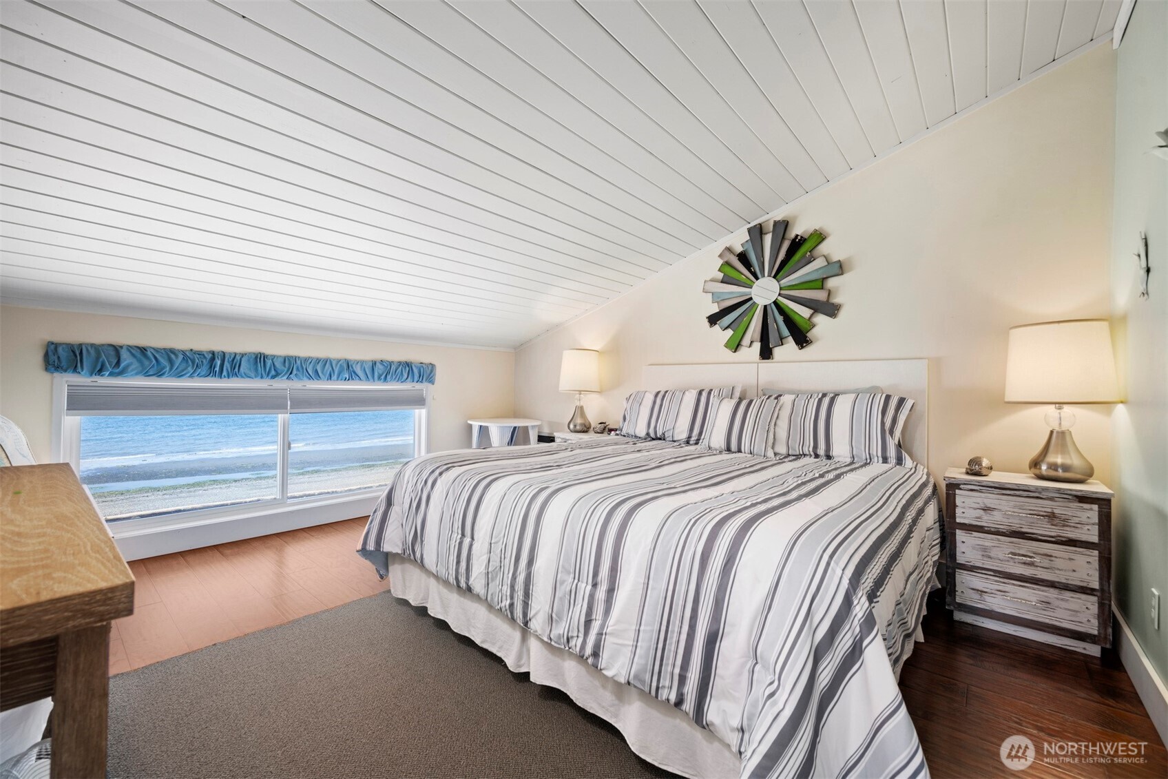 property viewer photo 22