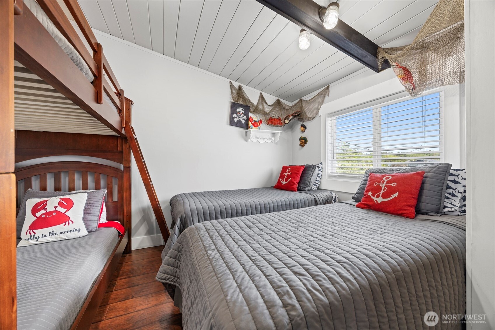 property viewer photo 24