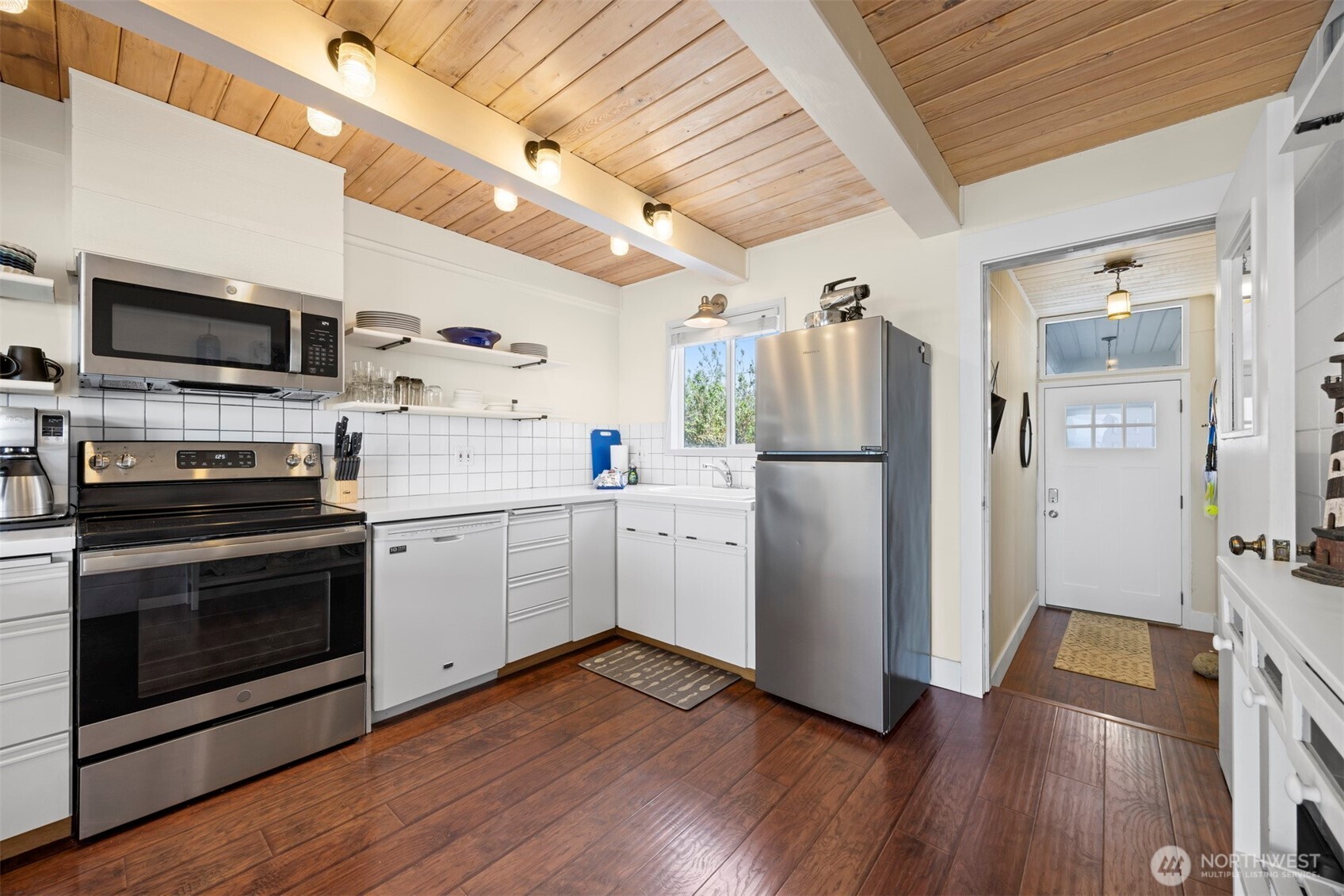 property viewer photo 9