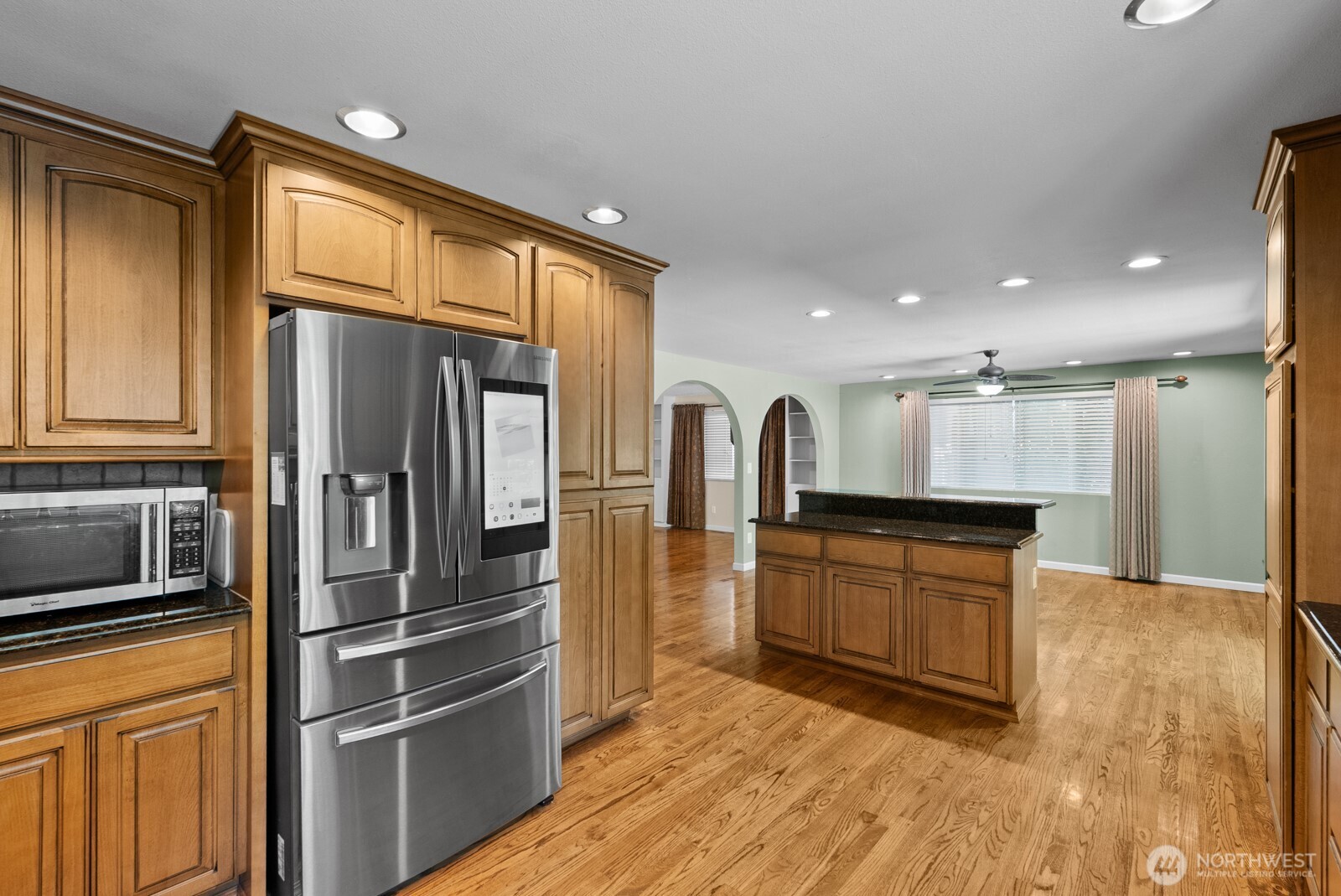 main property photo 16