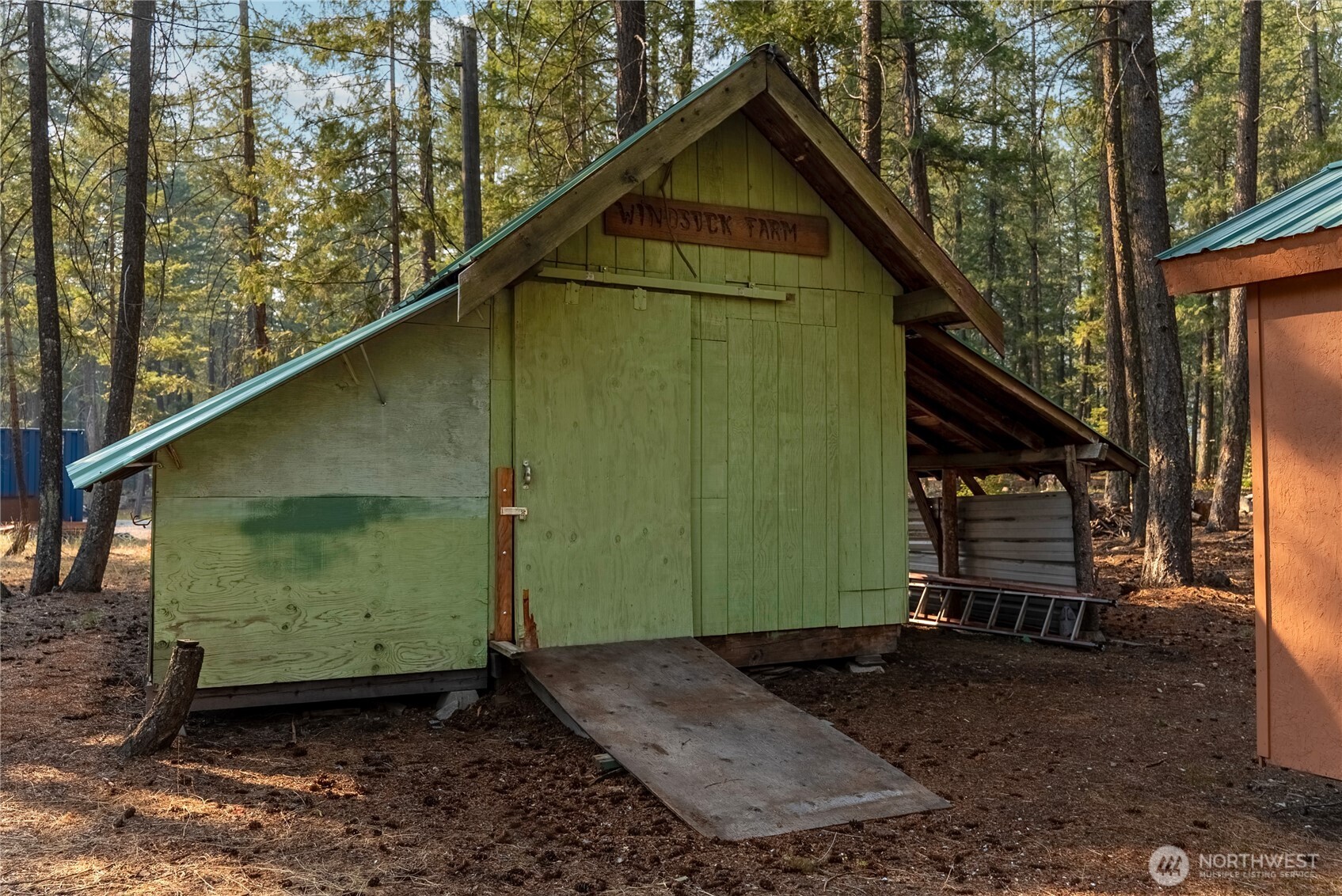 main property photo 22