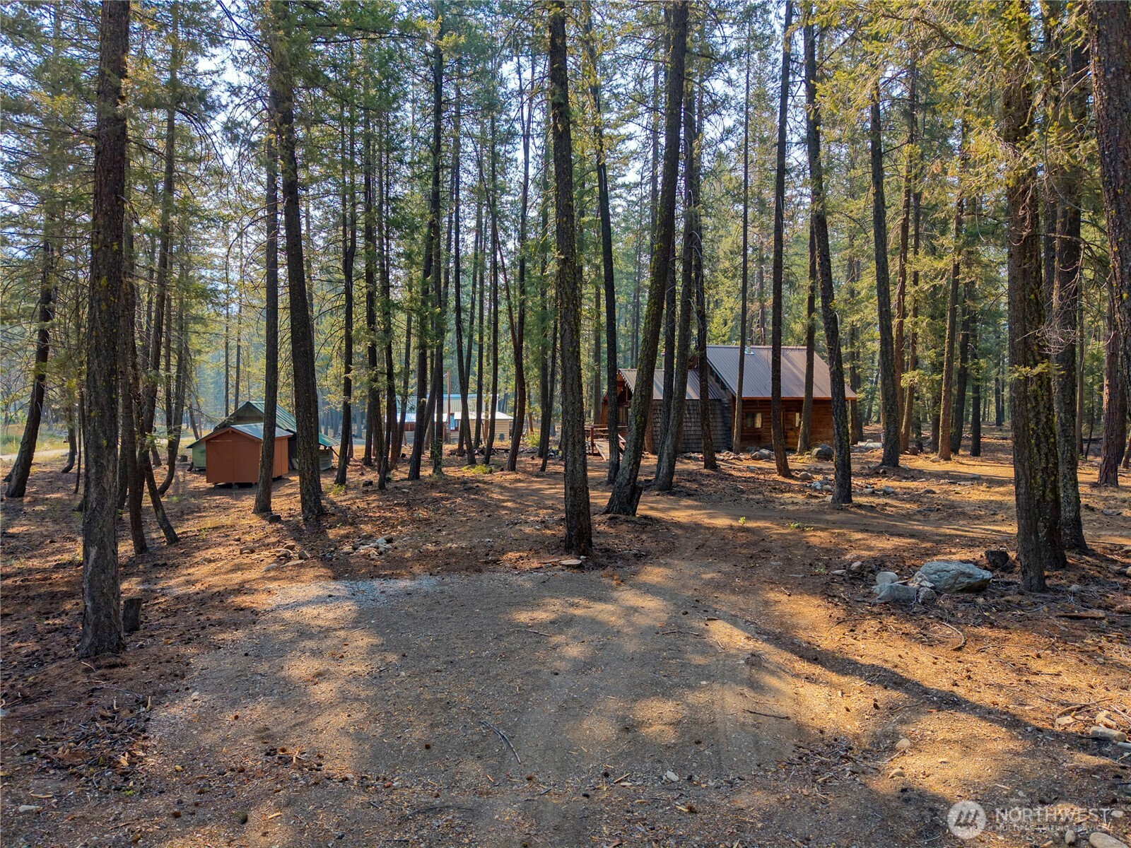 main property photo 25