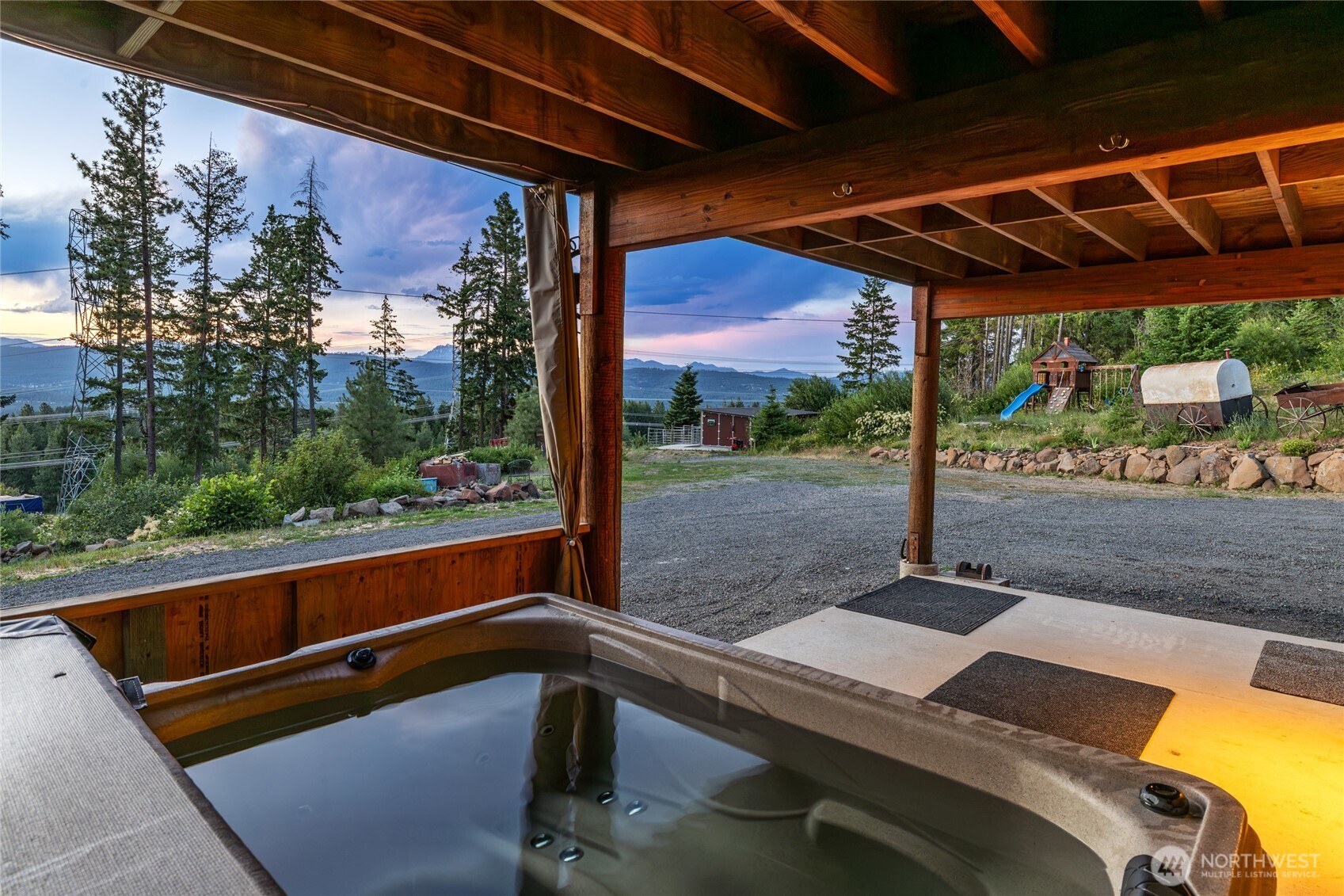 main property photo 21