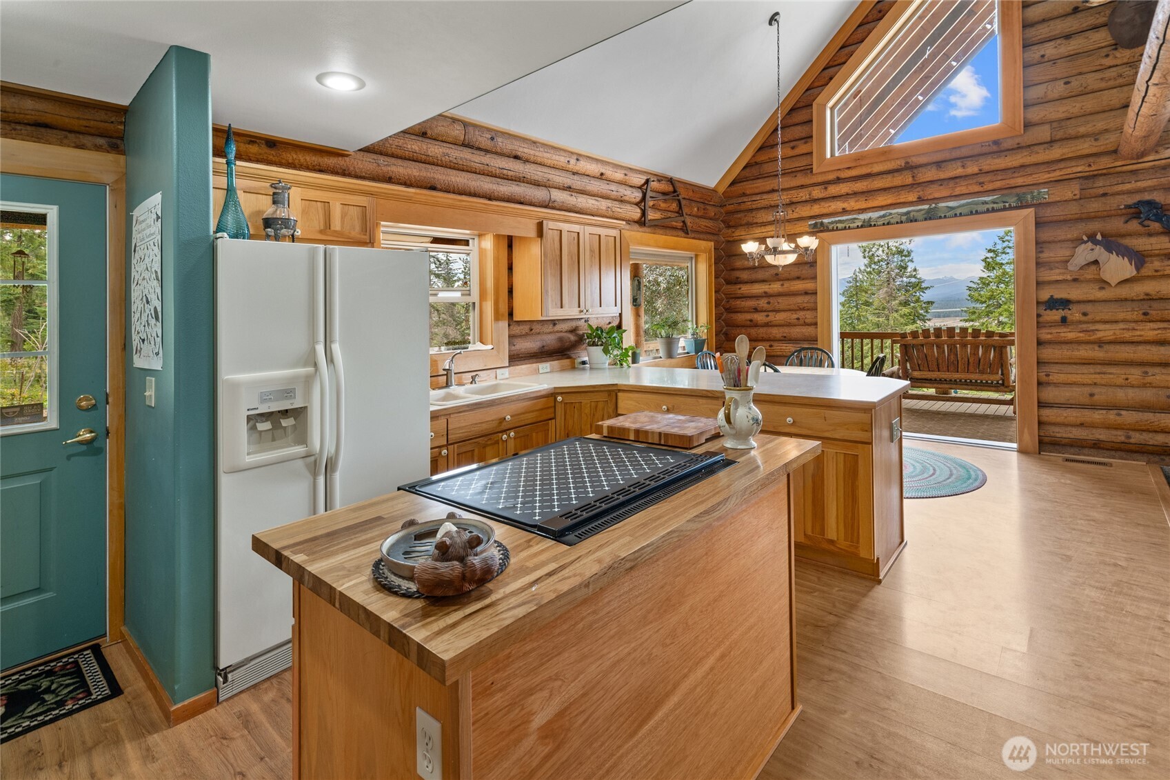 main property photo 7