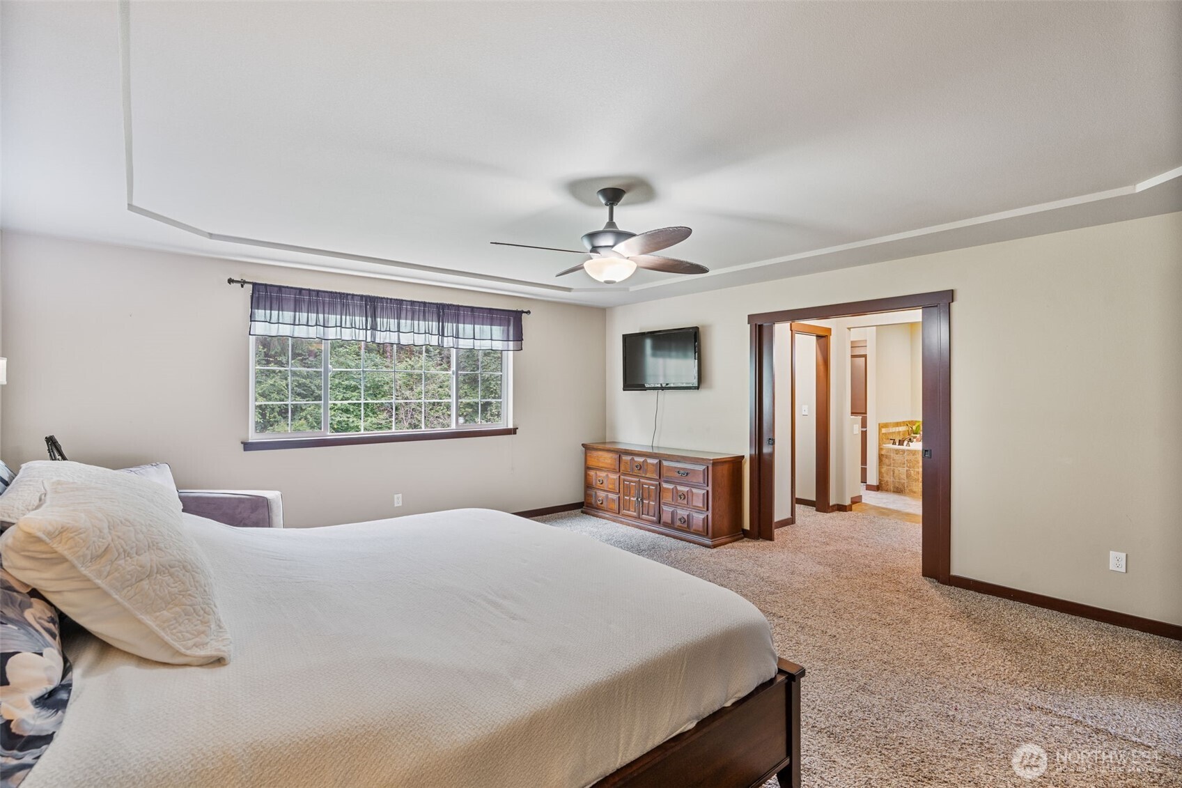 property viewer photo 11