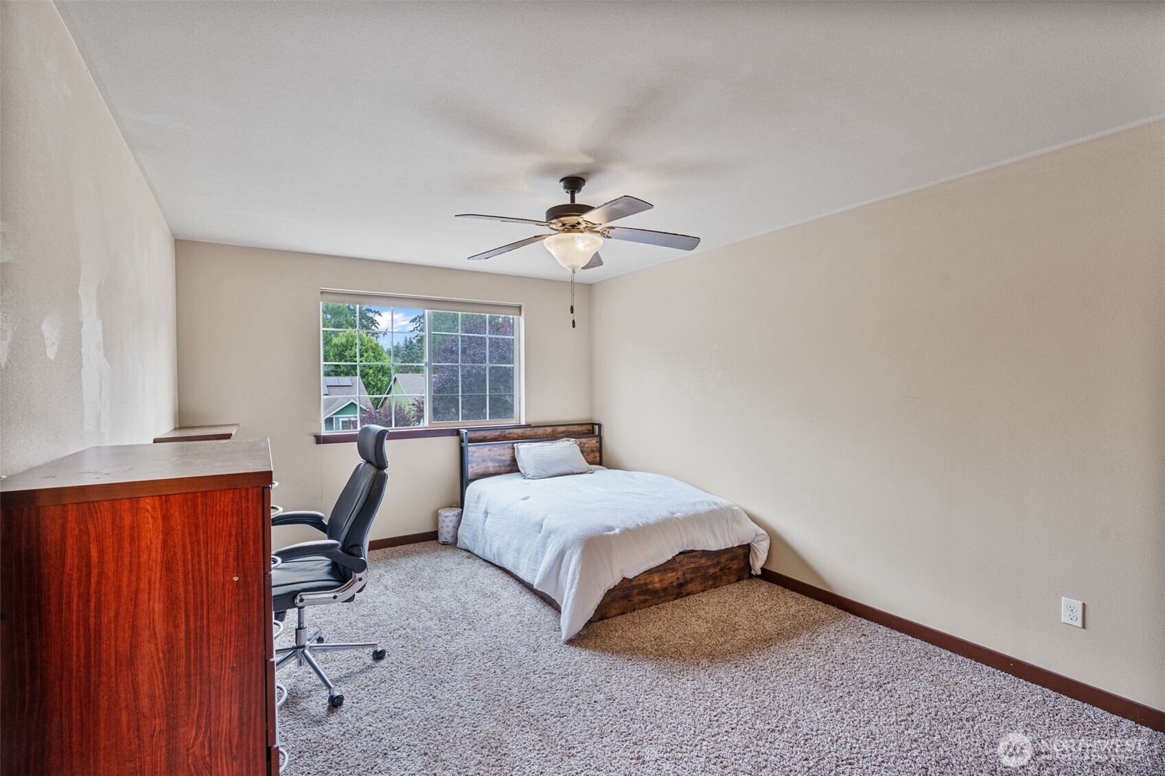 property viewer photo 20