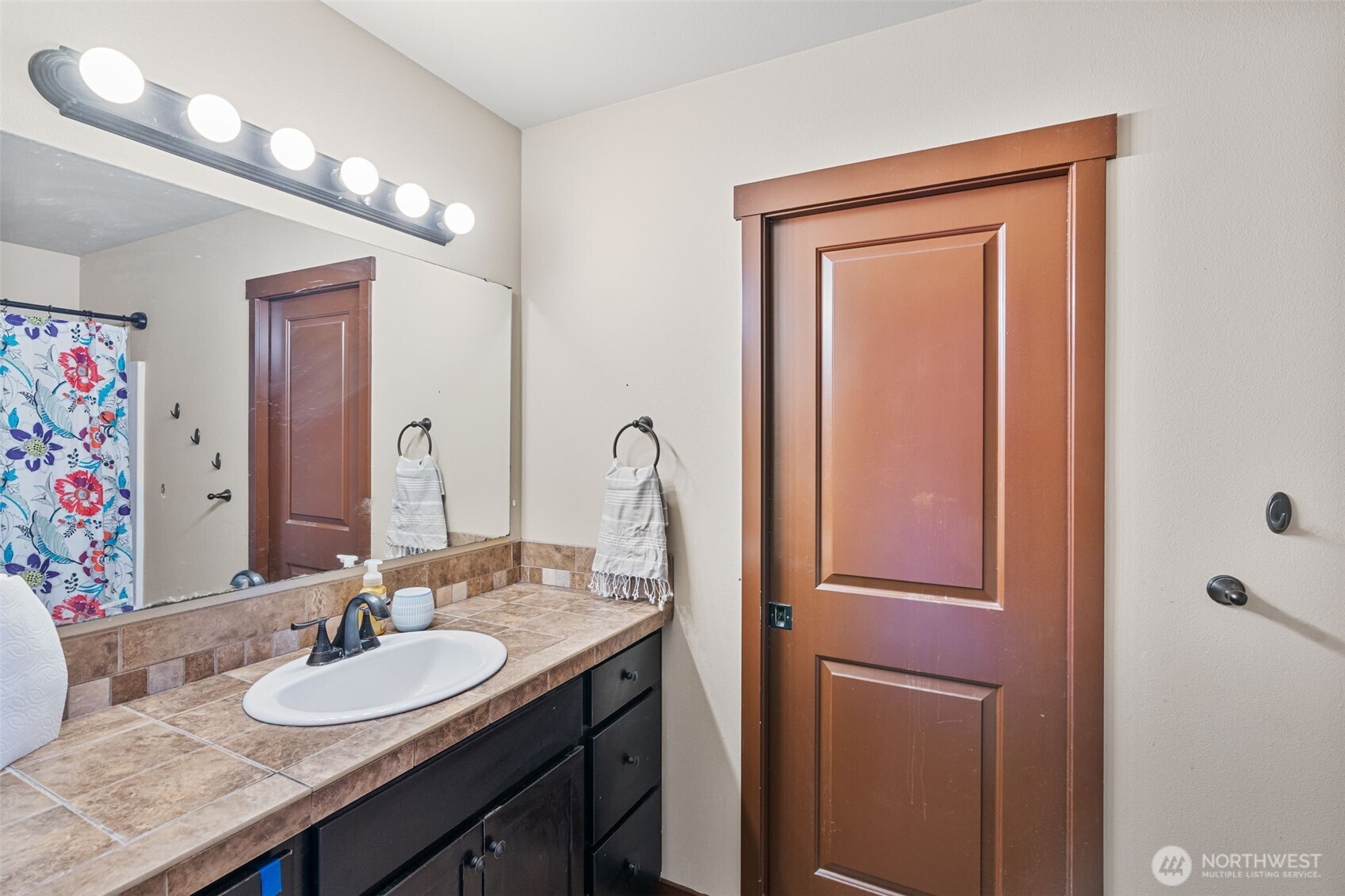 property viewer photo 22