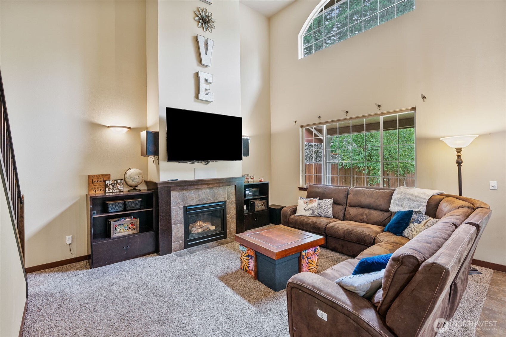 property viewer photo 23