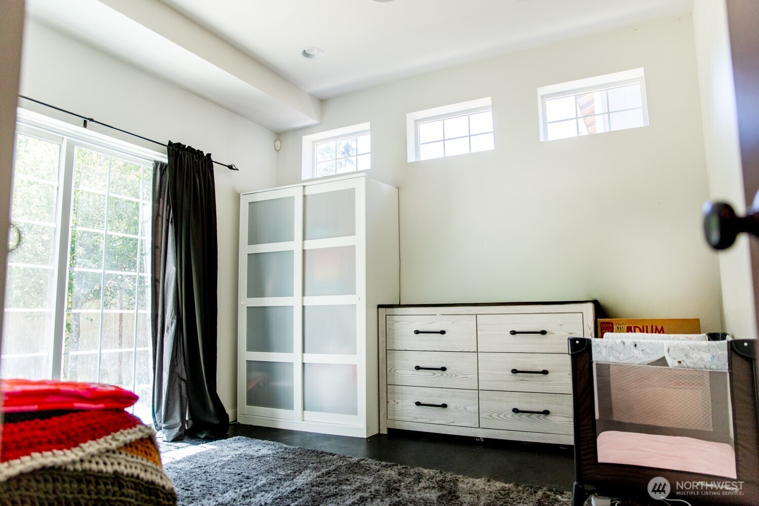 property viewer photo 29