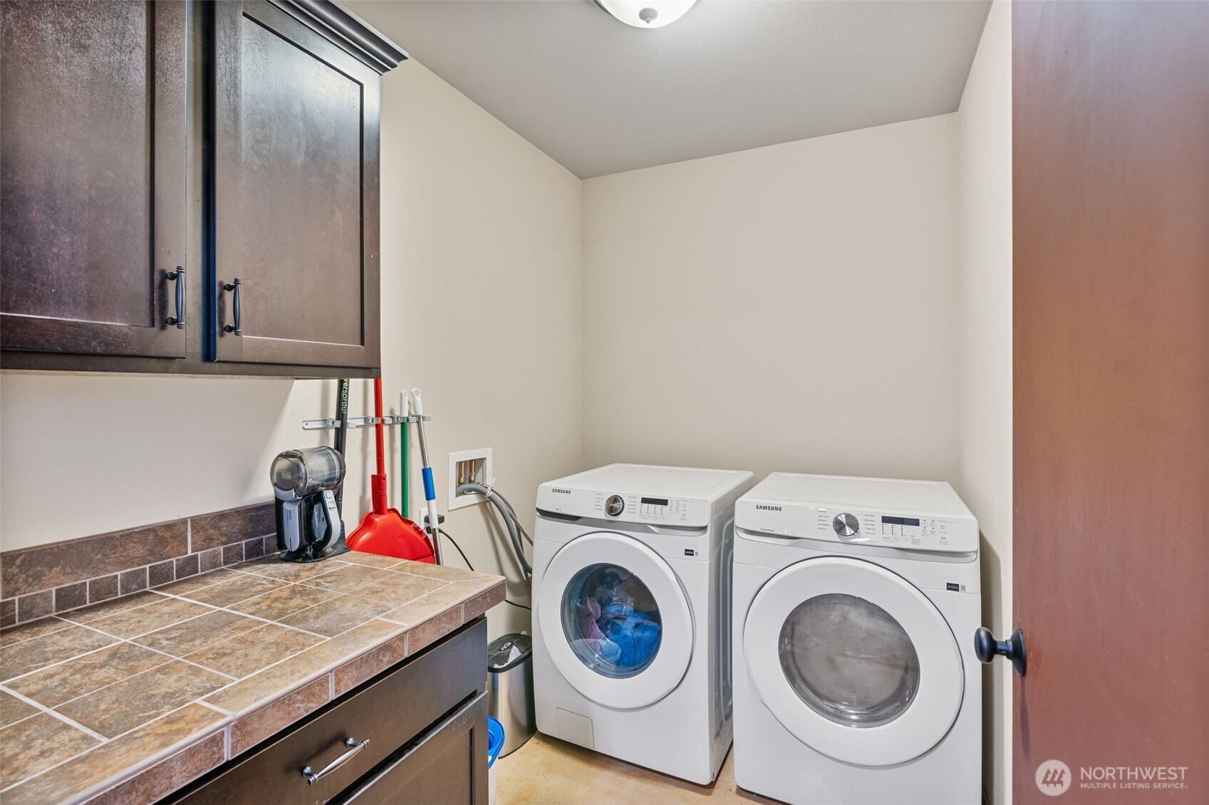 property viewer photo 31