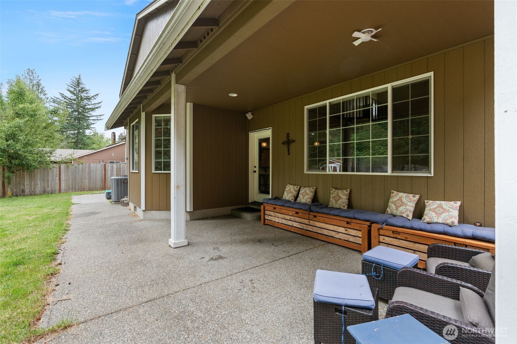 property viewer photo 35
