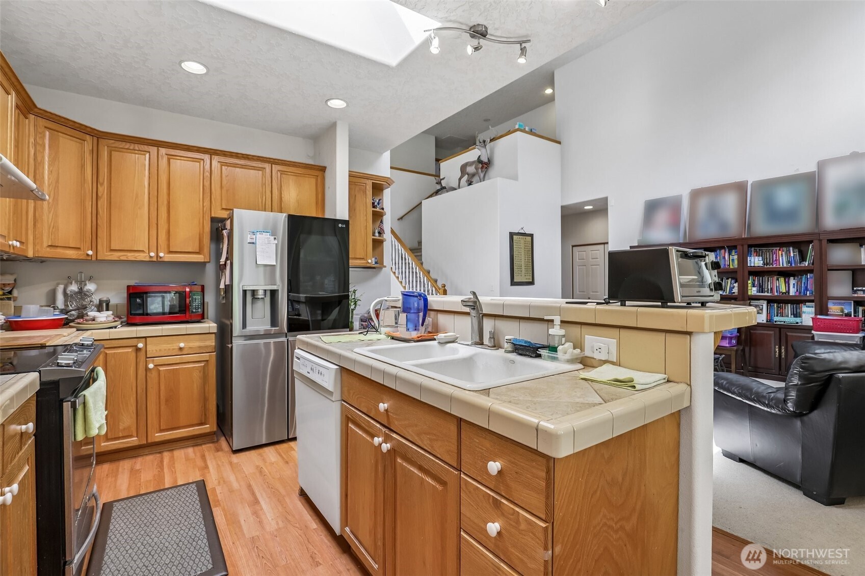 main property photo 7