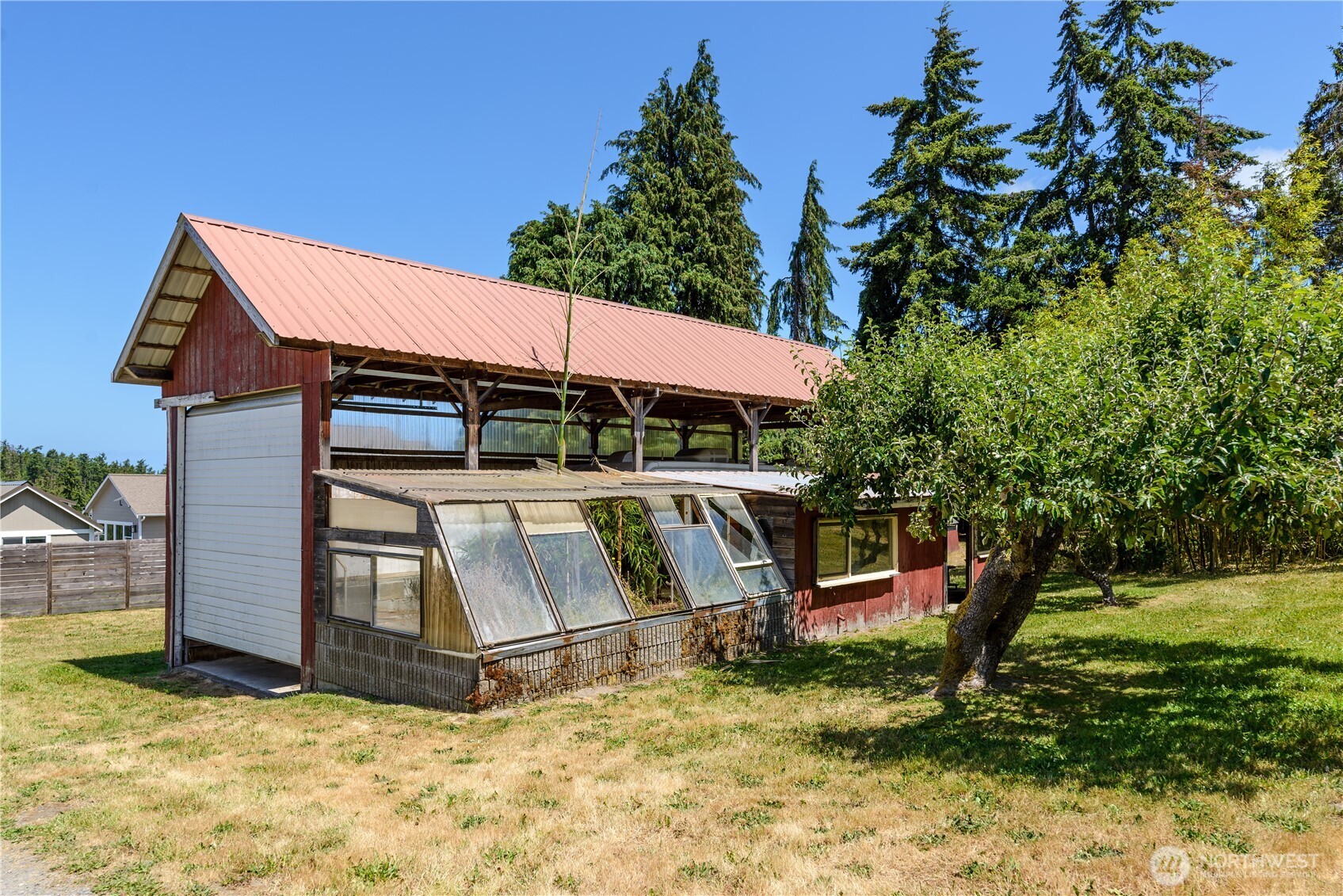 main property photo 37