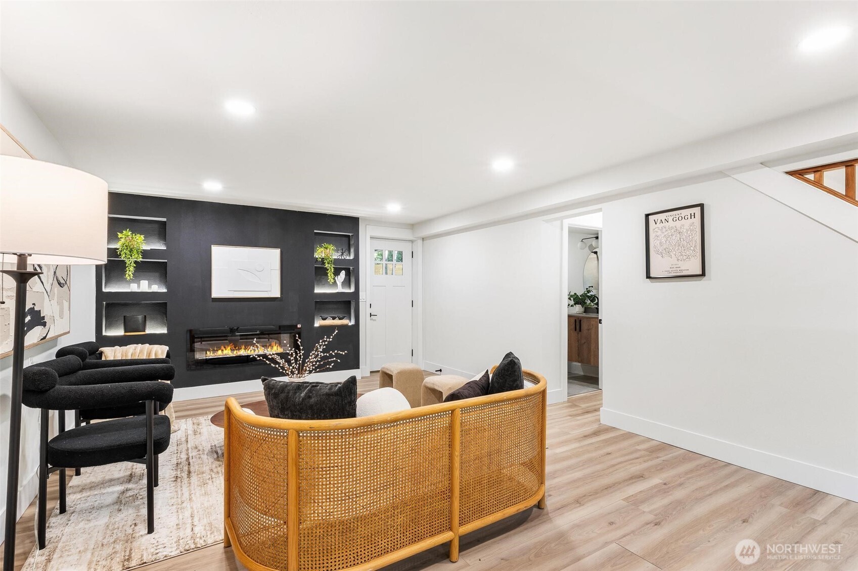 property viewer photo 22