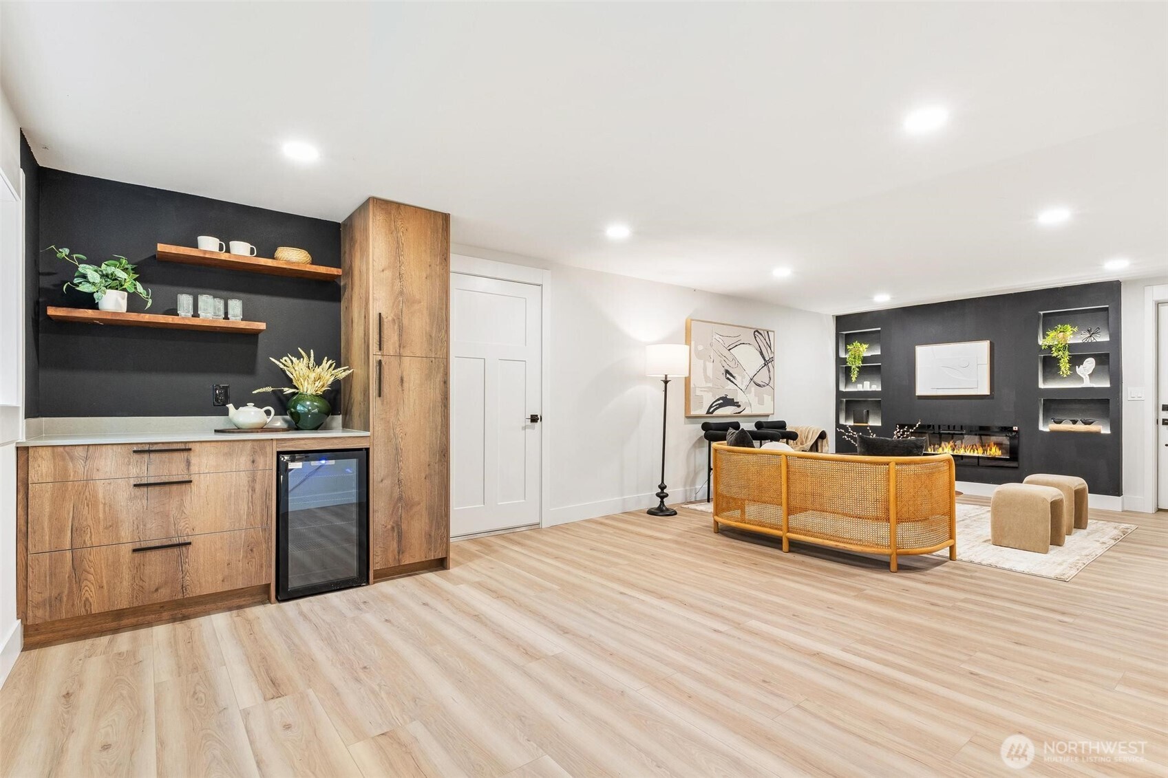 property viewer photo 23