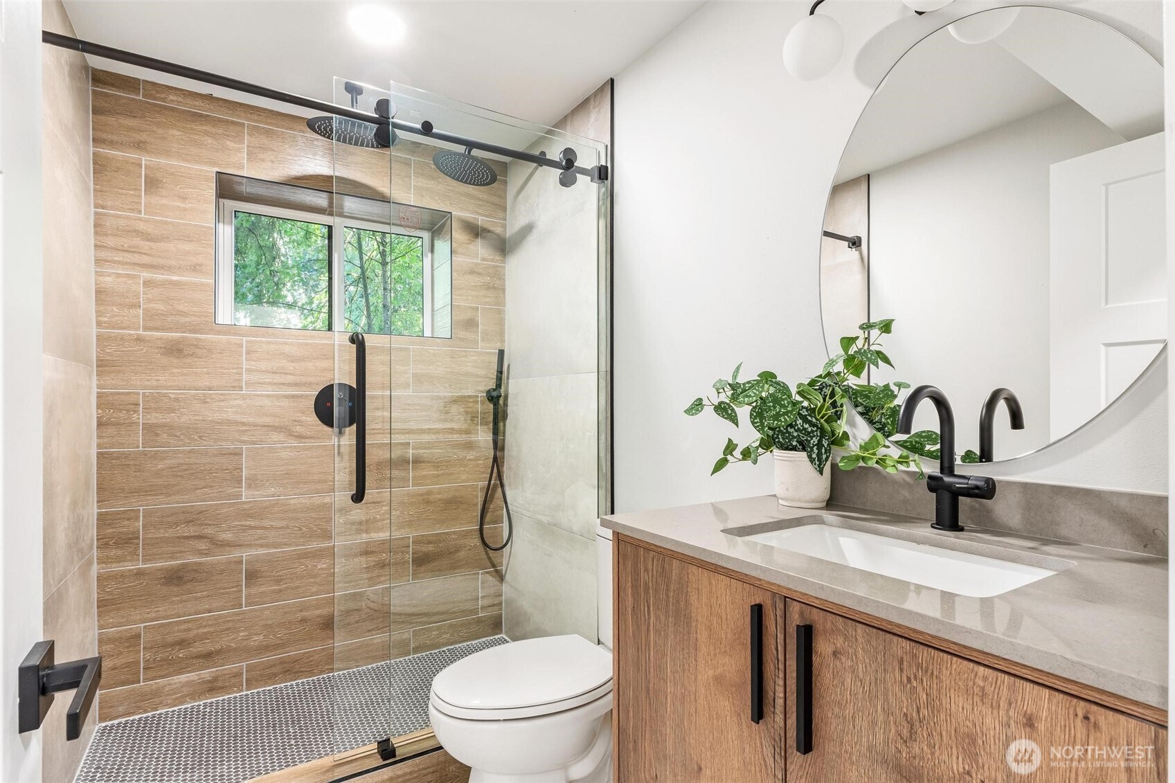 property viewer photo 25