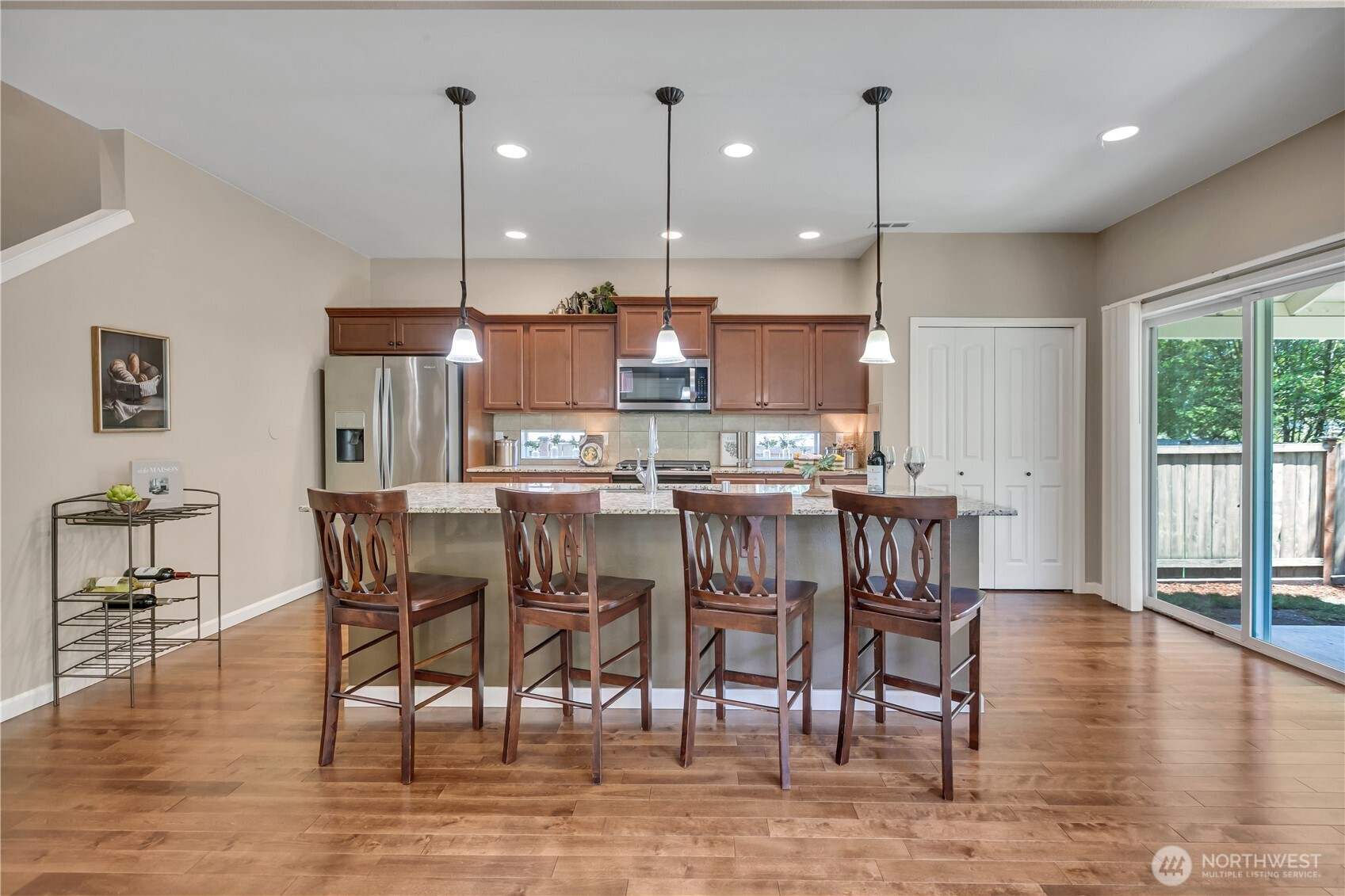 property viewer photo 15
