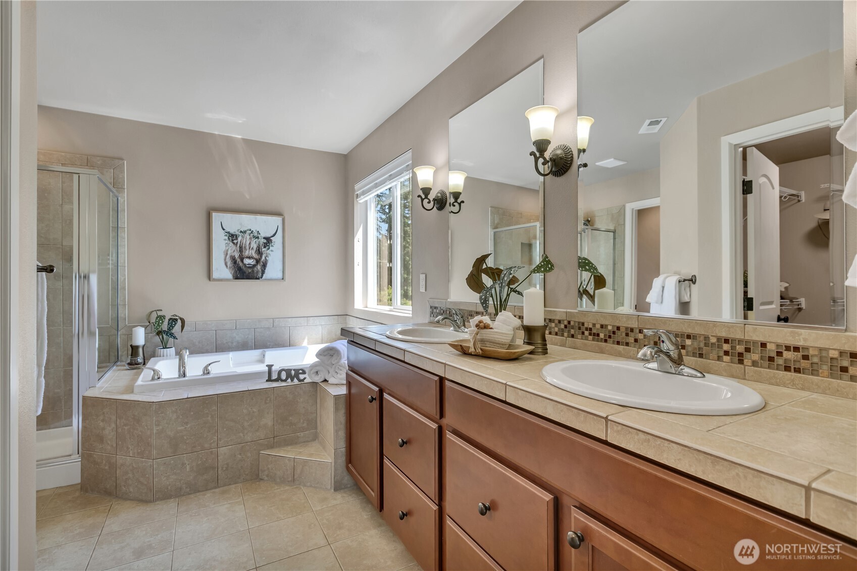property viewer photo 24