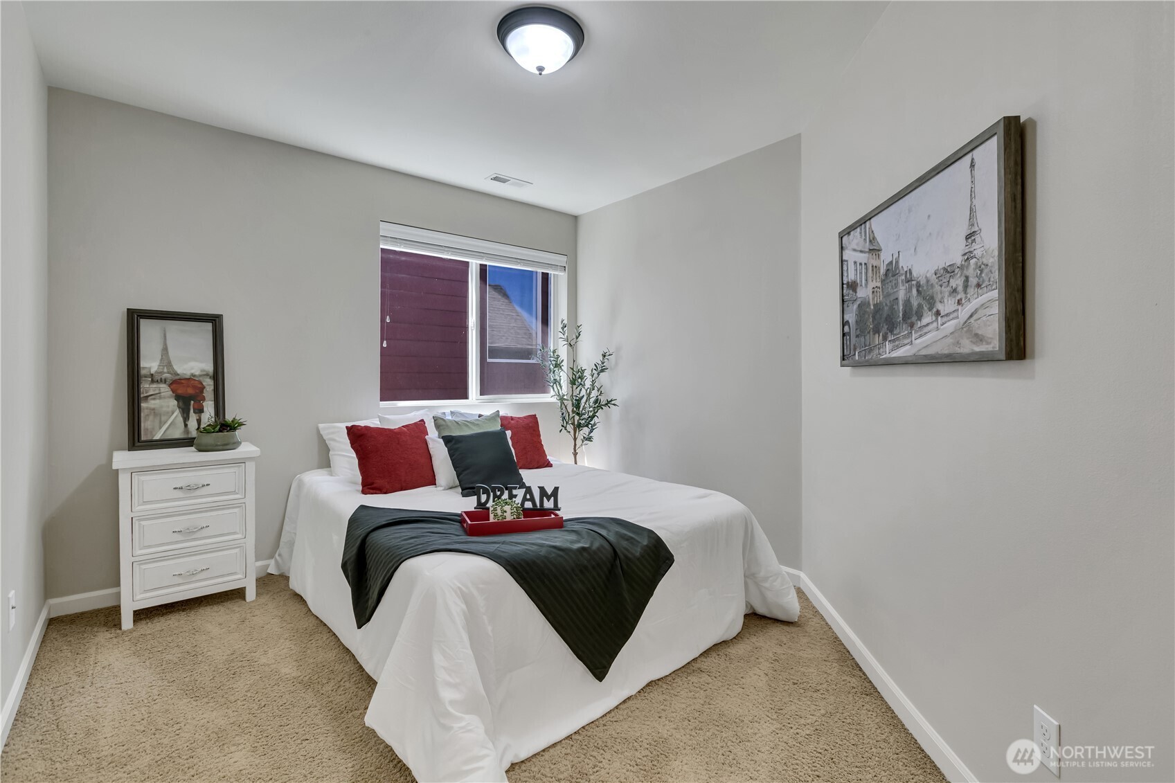 property viewer photo 31