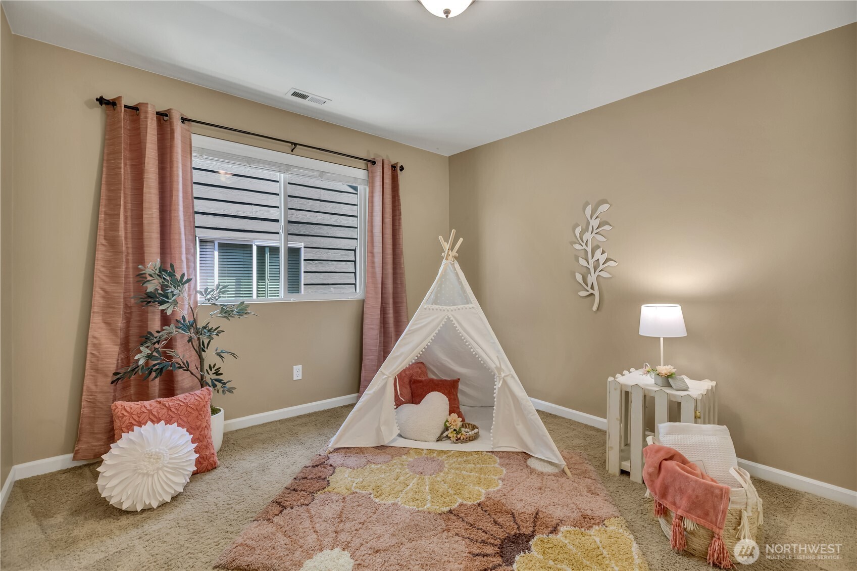 property viewer photo 32