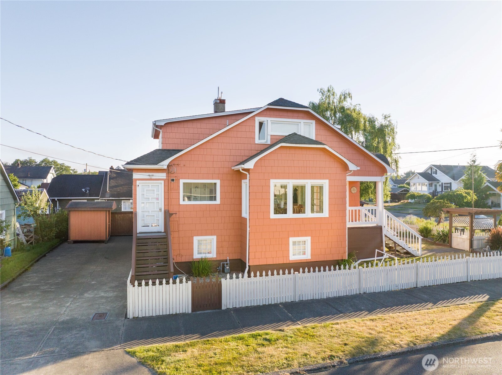 main property photo 33