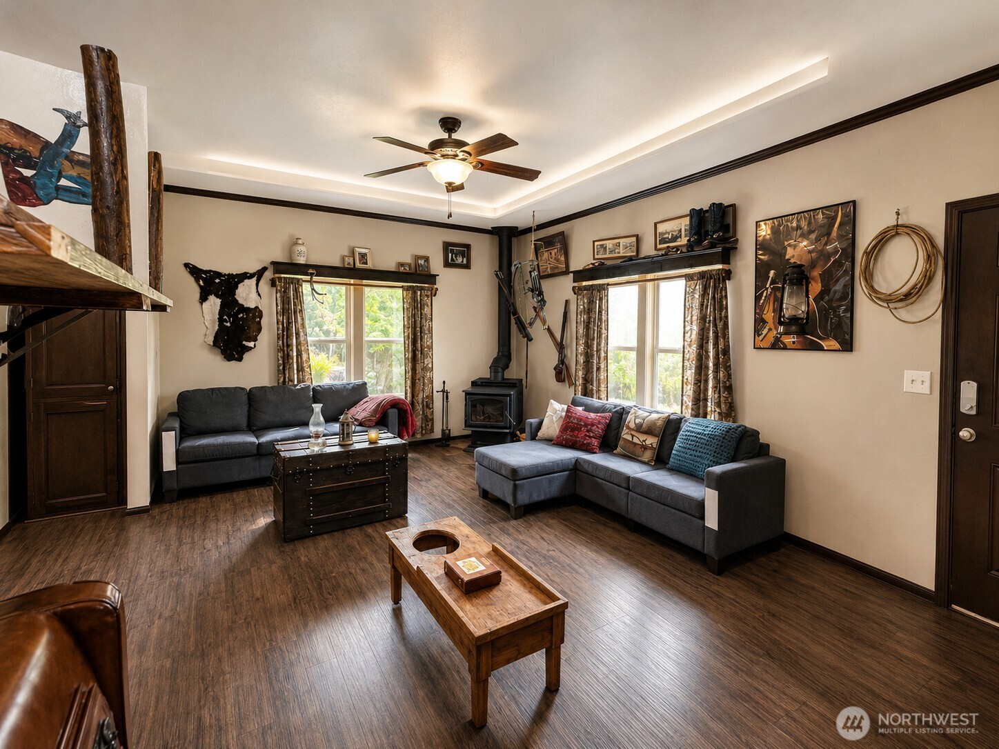 property viewer photo 3