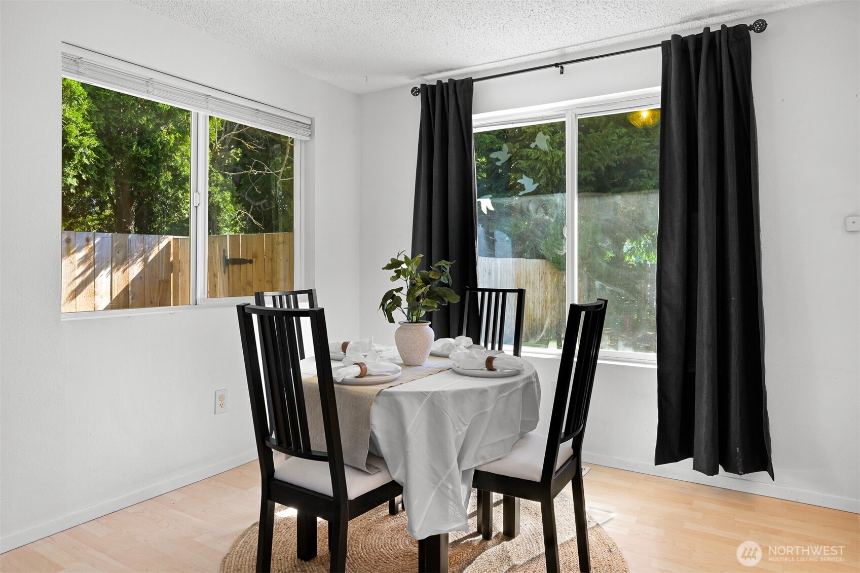 property viewer photo 10