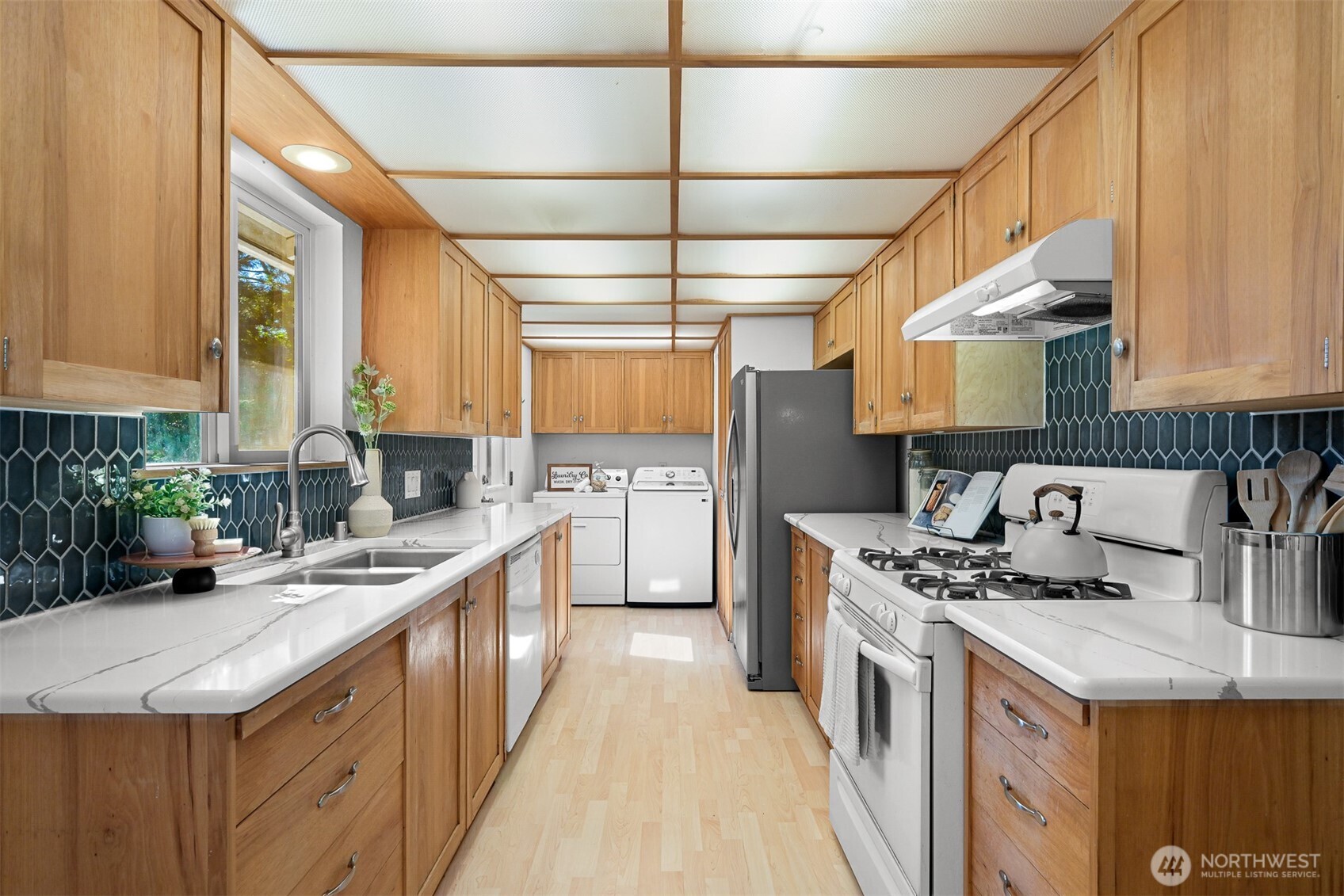 property viewer photo 13
