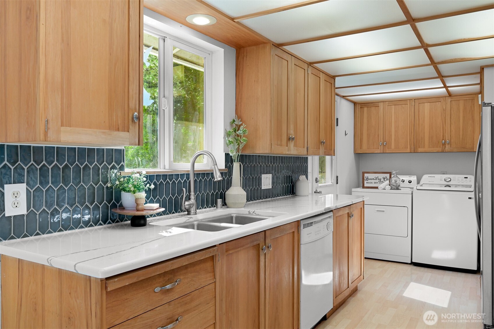 property viewer photo 14