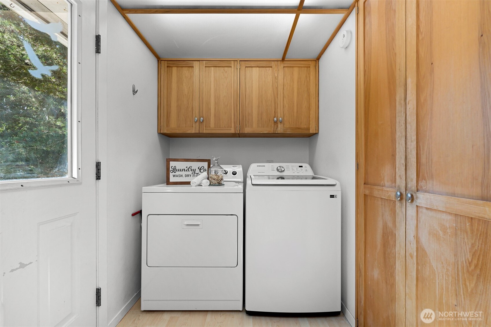 property viewer photo 16