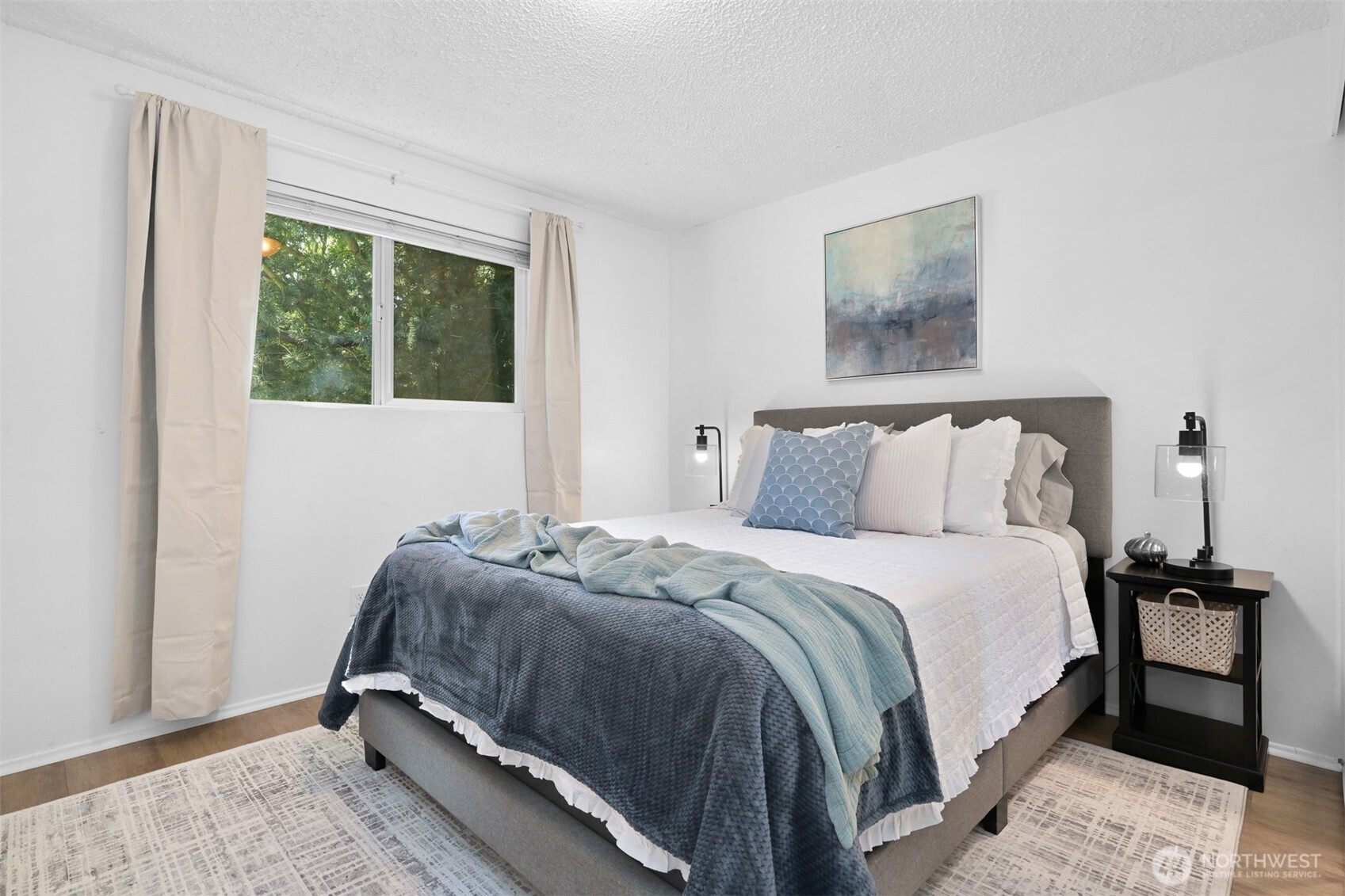 property viewer photo 18